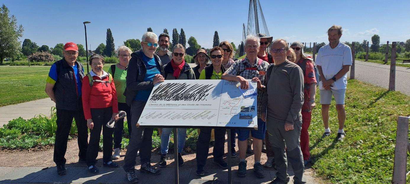 Un dimanche de paix et de découvertes : le rallye européen du CIDH séduit les Vosges Trotters